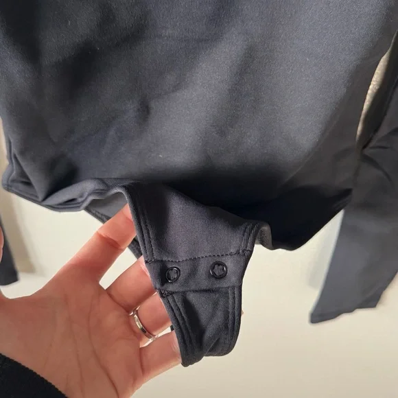 BABATON by Aritzia Long Sleeve Bodysuit - Picture 3 of 13